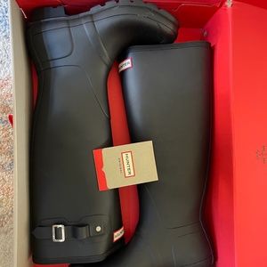 Hunter Original tall matte black rain boots